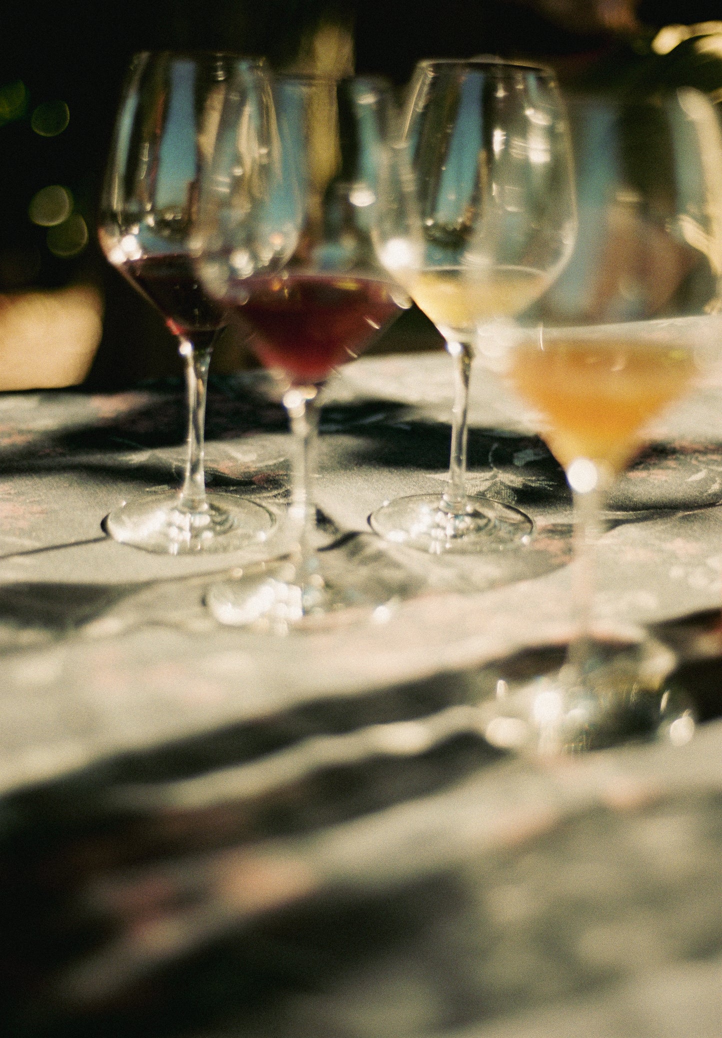 // Make it a Clos Bateau Christmas BOX //