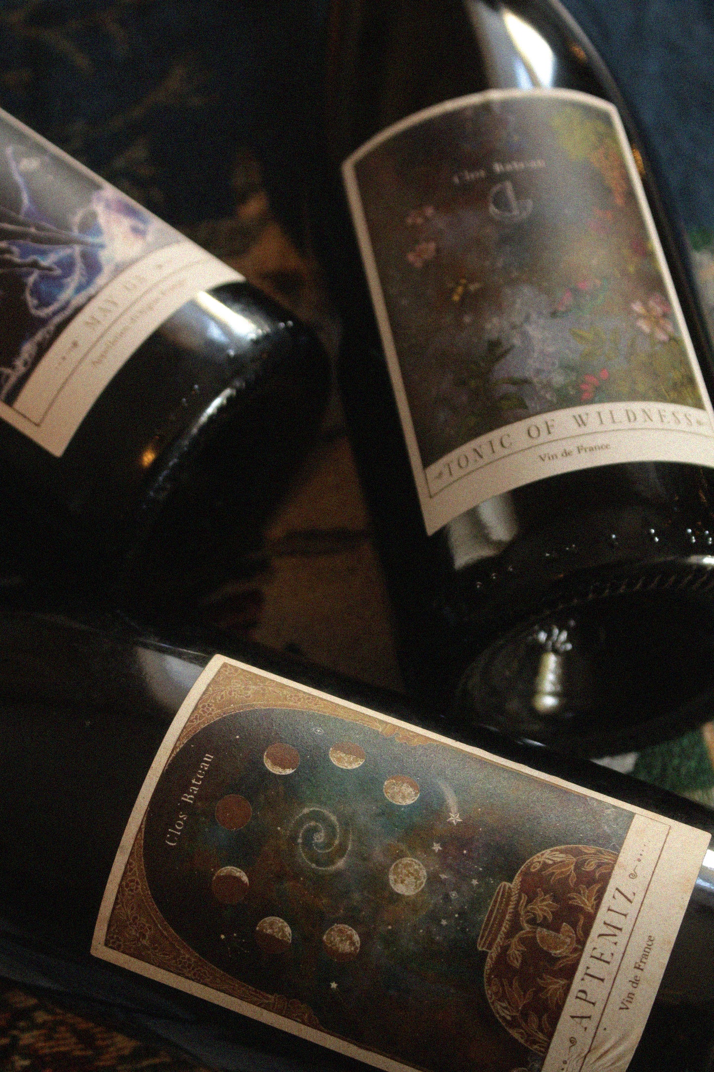 // Make it a Clos Bateau Christmas BOX //